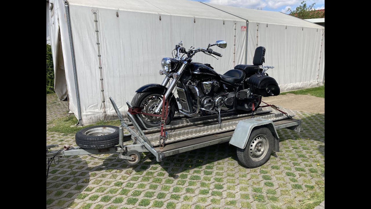 Jak prawidłowo zamocować motocykl do transportu