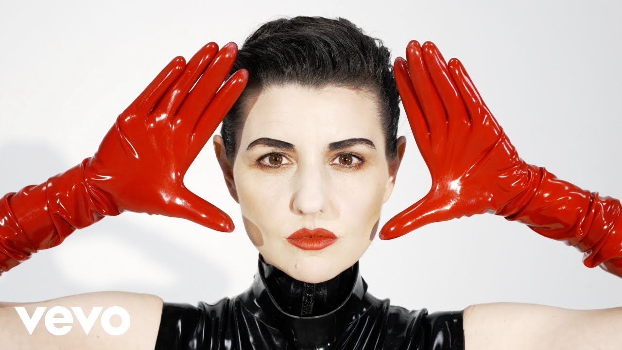 Geneva Jacuzzi - Art is Dangerous (Official Video)