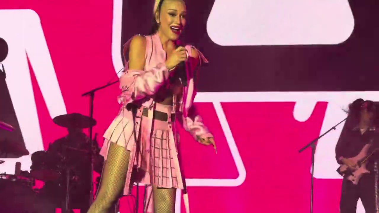 Gwen Stefani - Just A Girl