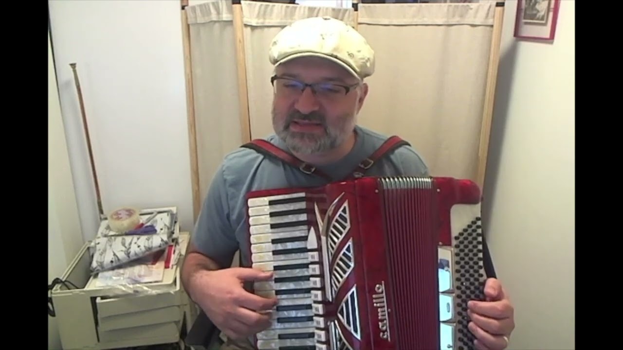 Manchild (Sabrina Carpenter, 2025) ... played on the accordion!