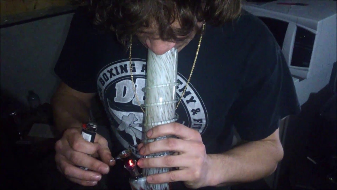 Bong Hit Compilation #3!! (A Bongtage)