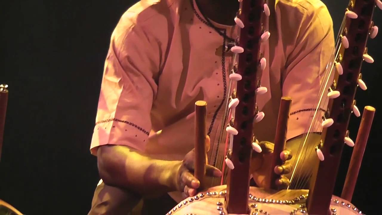 Two Harps That Beat As One: Catrin Finch and Seckou Keita