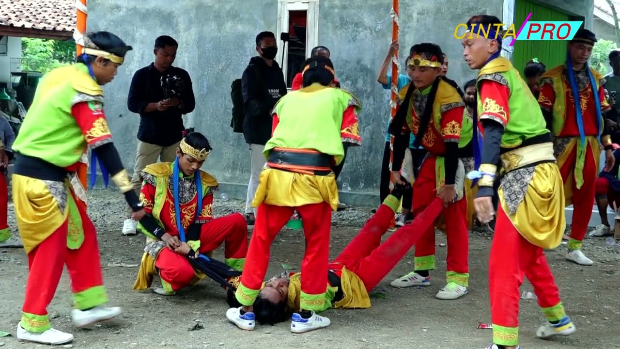 ATRAKSI KUDA LUMPING [ MEDI PUTRA ] SING DUE BONTOT