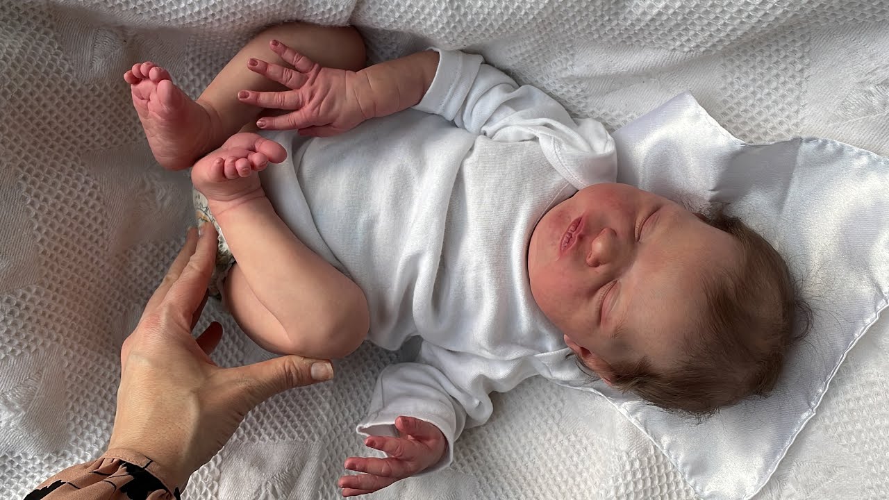 Changing 3 of my gorgeous reborn baby girls for the holidays!  It’s a long one 😉