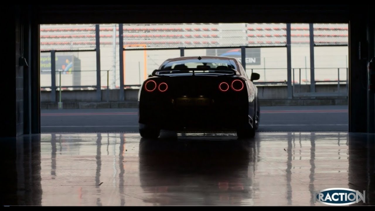 TractioN 2016 | Nissan GT-R με καλεσμένο τον Λευτέρη Πετρούνια