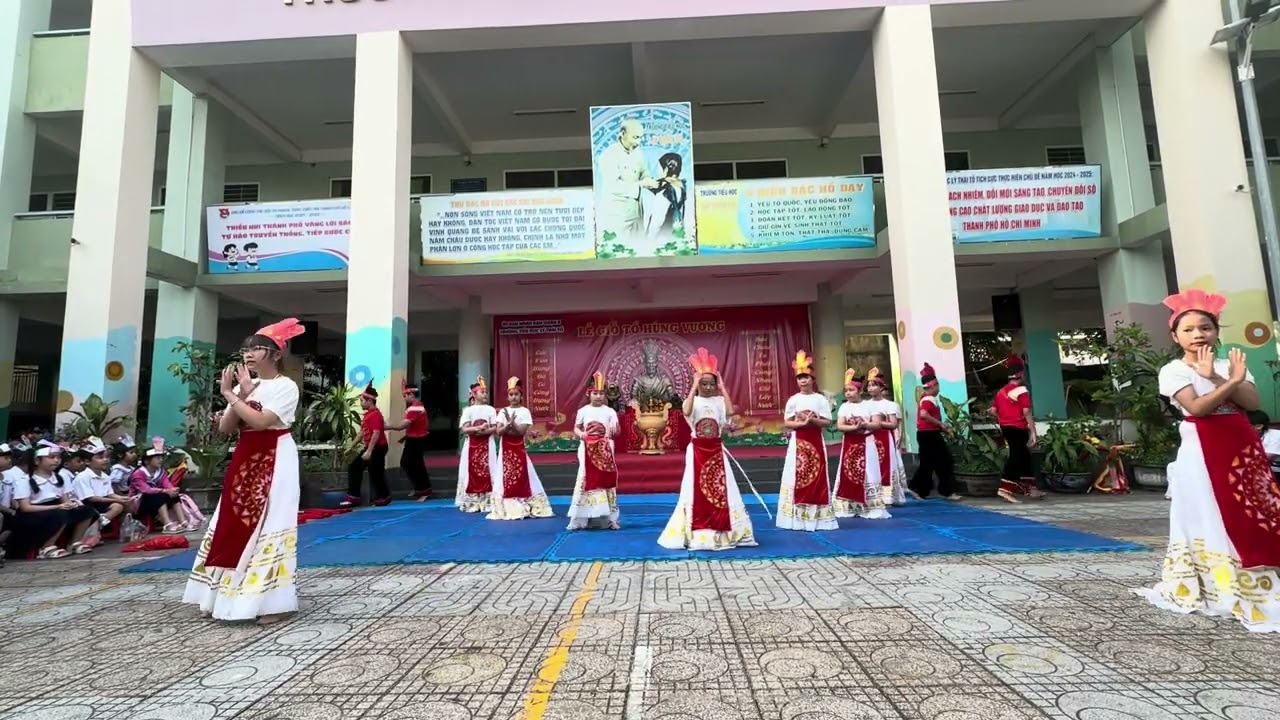 Tiết mục biễu diễn văn nghệ chào mừng Lễ Giỗ Tổ Hùng Vương- Trường Tiểu học Lý Thái Tổ Q8.