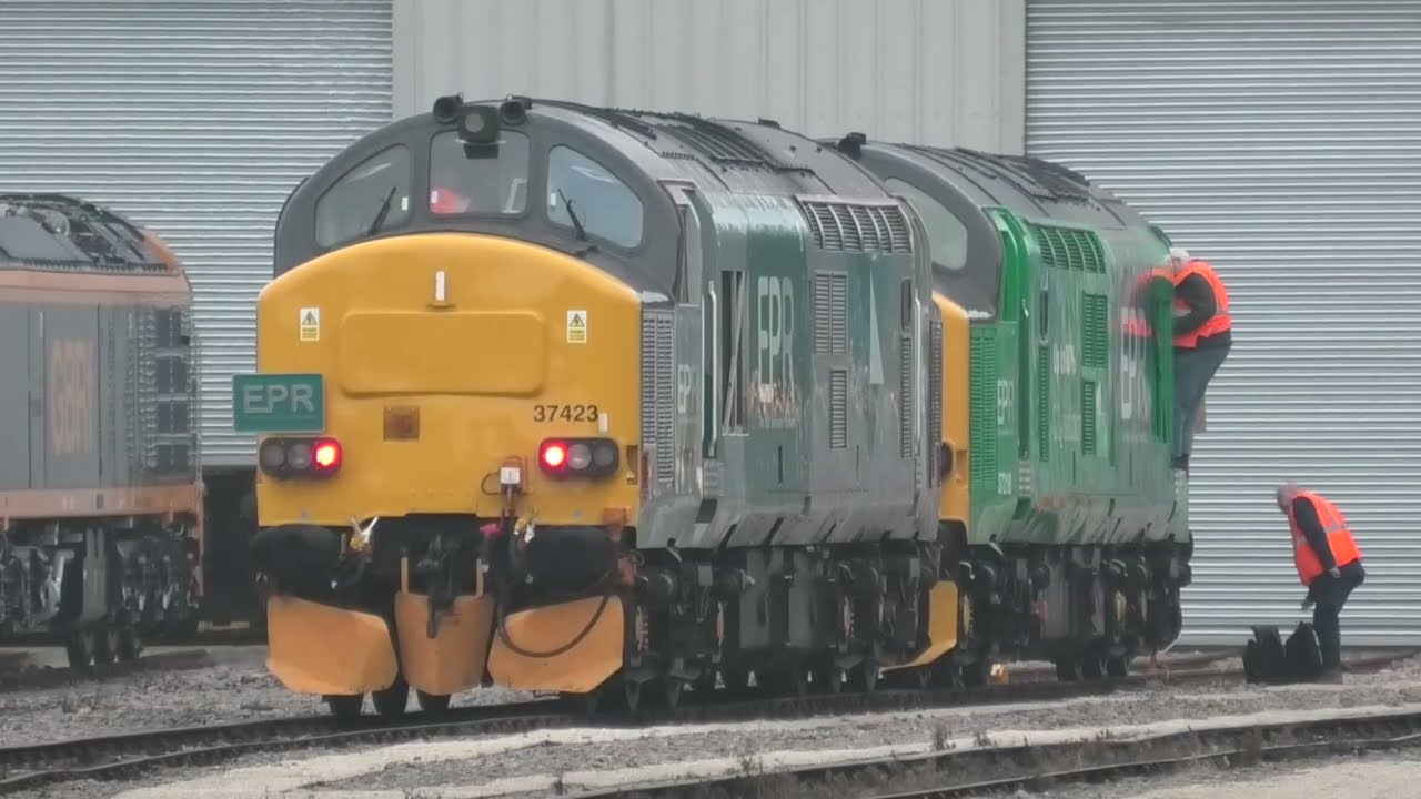 37423 & 37218 Arrive Back at Leicester LIP Depot from Barrow Hill on Tue 3rd Feb 2026