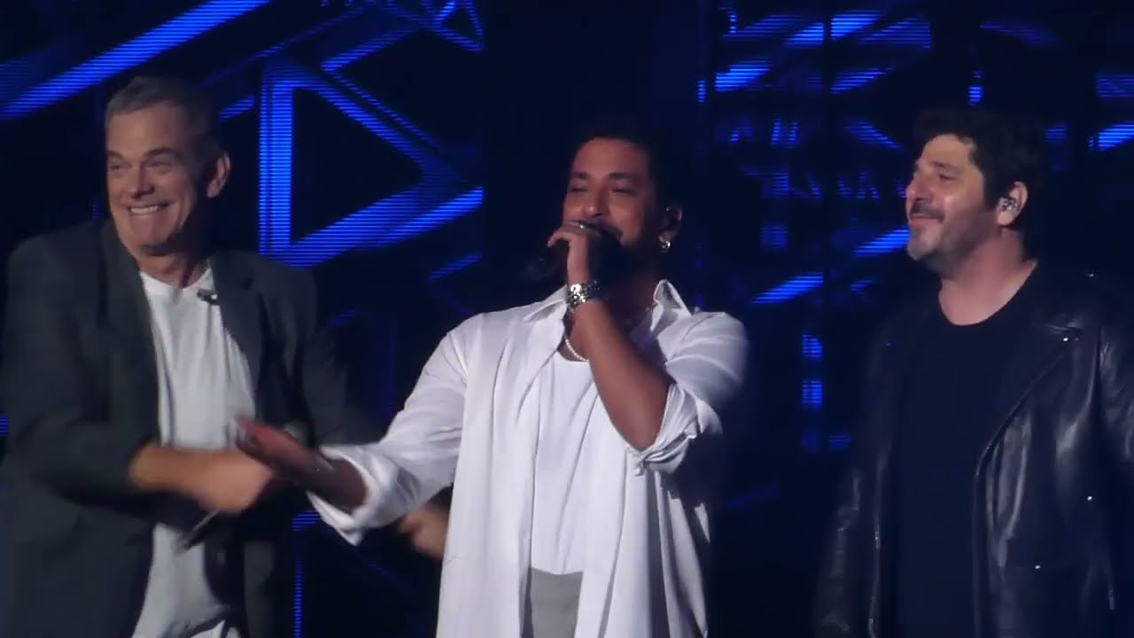 Garou, Slimane & Patrick Fiori | Belle (Les Enfoirés 2023 - Lyon)