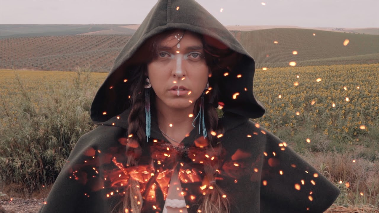 Luna Santa - Curandera (Video Oficial)