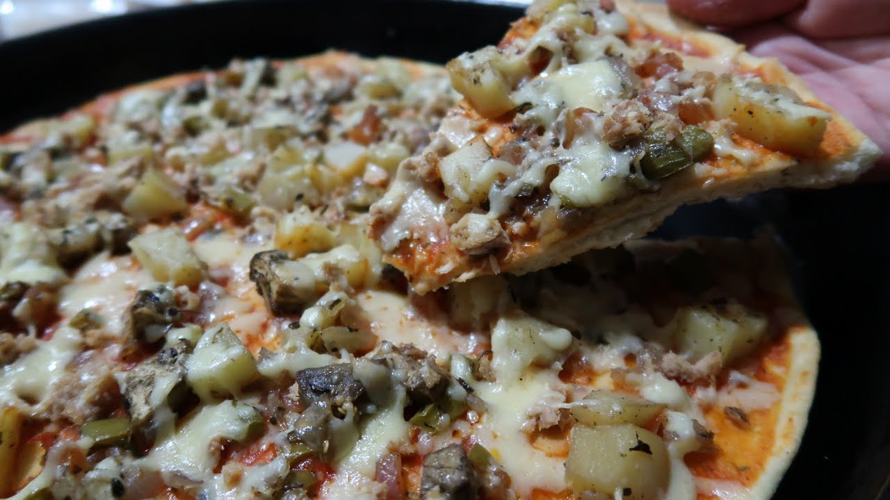 بيتزا🍕 بالخضار والطون صحية لأطفال للي ماياكلوش الخضر🍆🥔🥒 بطريقة كتجي بنينة 😋