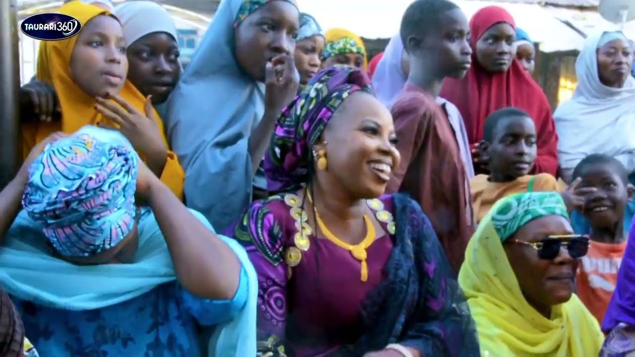Najume make up graduation ( @FarinwataTV @KannywoodEmpire @AREWA24 @KannywoodEmpire