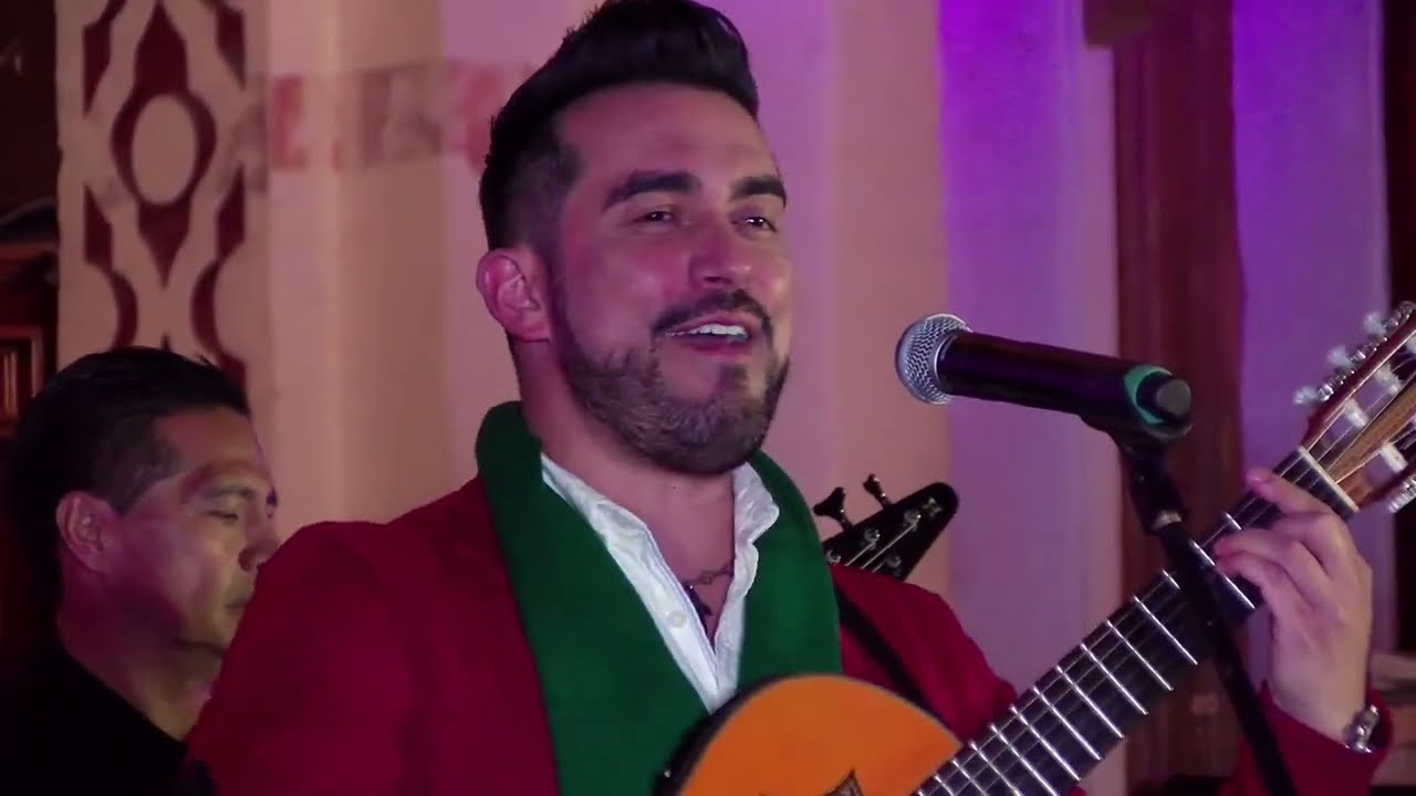 Trio Colonial - En brazos de una doncella (villancico ecuatoriano)