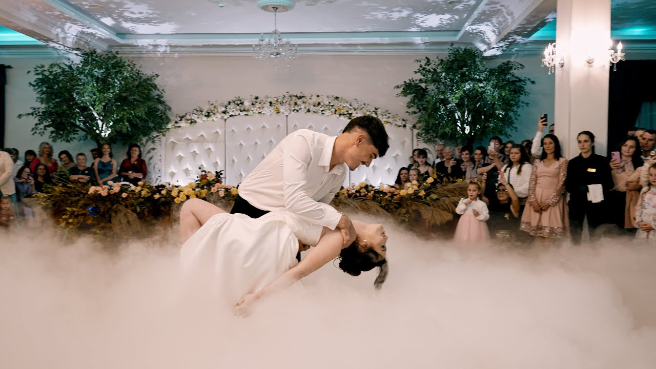 Adrienn + Roland's First Dance