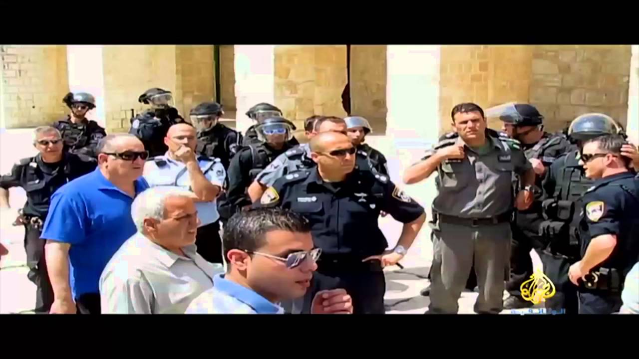 الطفلة العجلوني.. رمى الاحتلال مصحفها وأبعدها عن الأقصى