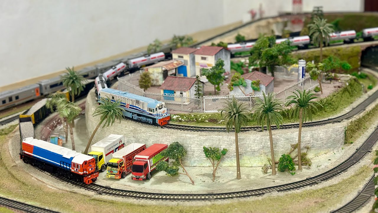 Unboxing & Merakit Kereta api Ketel CC201 WnB & KA Babaranjang CC205 Ngebut & Slip ditanjakan#train 