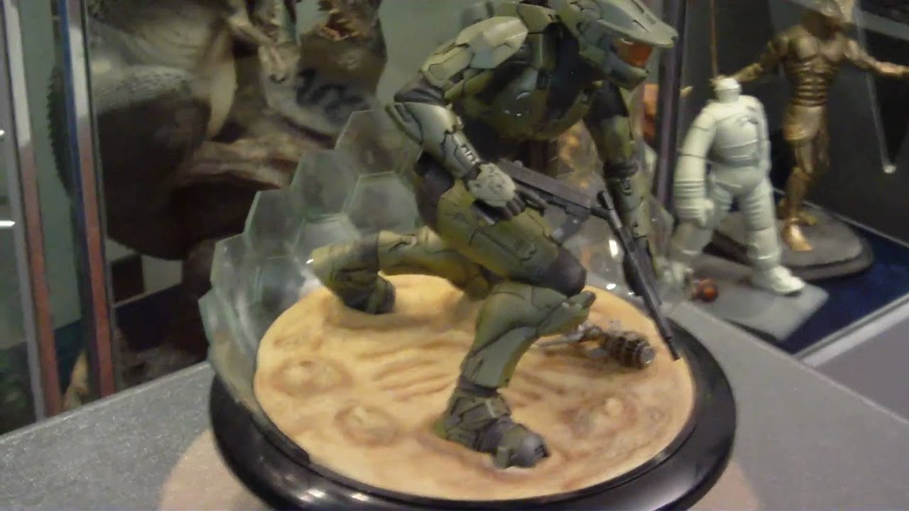 HALO 3 MASTER CHIEF FIELD OF BATTLE WITH HONEY COMB ENERGY SHIELD: