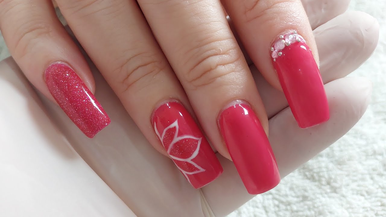 Live: Troca De Esmalte Em Gel E Cutilagem