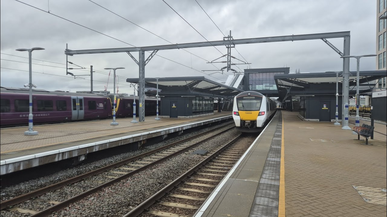 Trains at Brent Cross West (BCZ) | MML | (07/02/2026) 