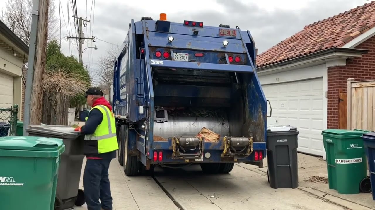 LRS CCC Heil Rear Loader Garbage Truck on WM Carts