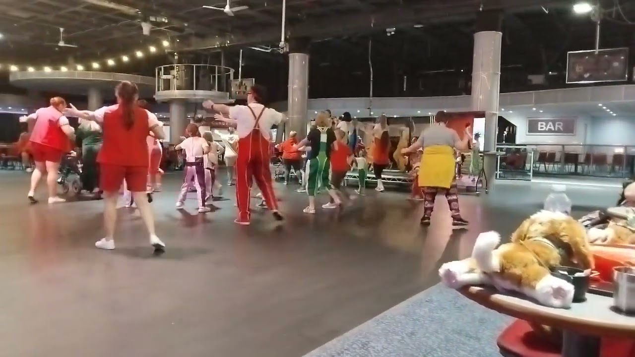 Skyline Gang dance academy, Misty