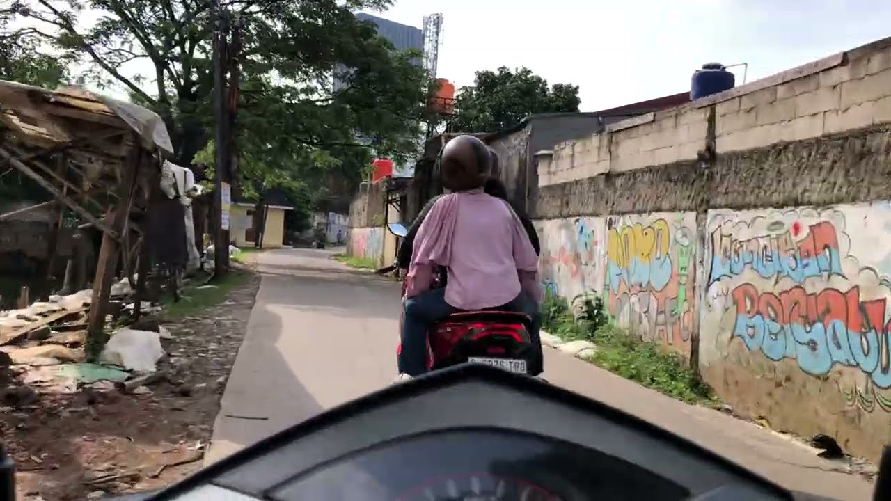 Suasana jalan ngabuburit sore dari Kunciran sampai Pusdik via Alam Sutera | Tangerang - Tangsel