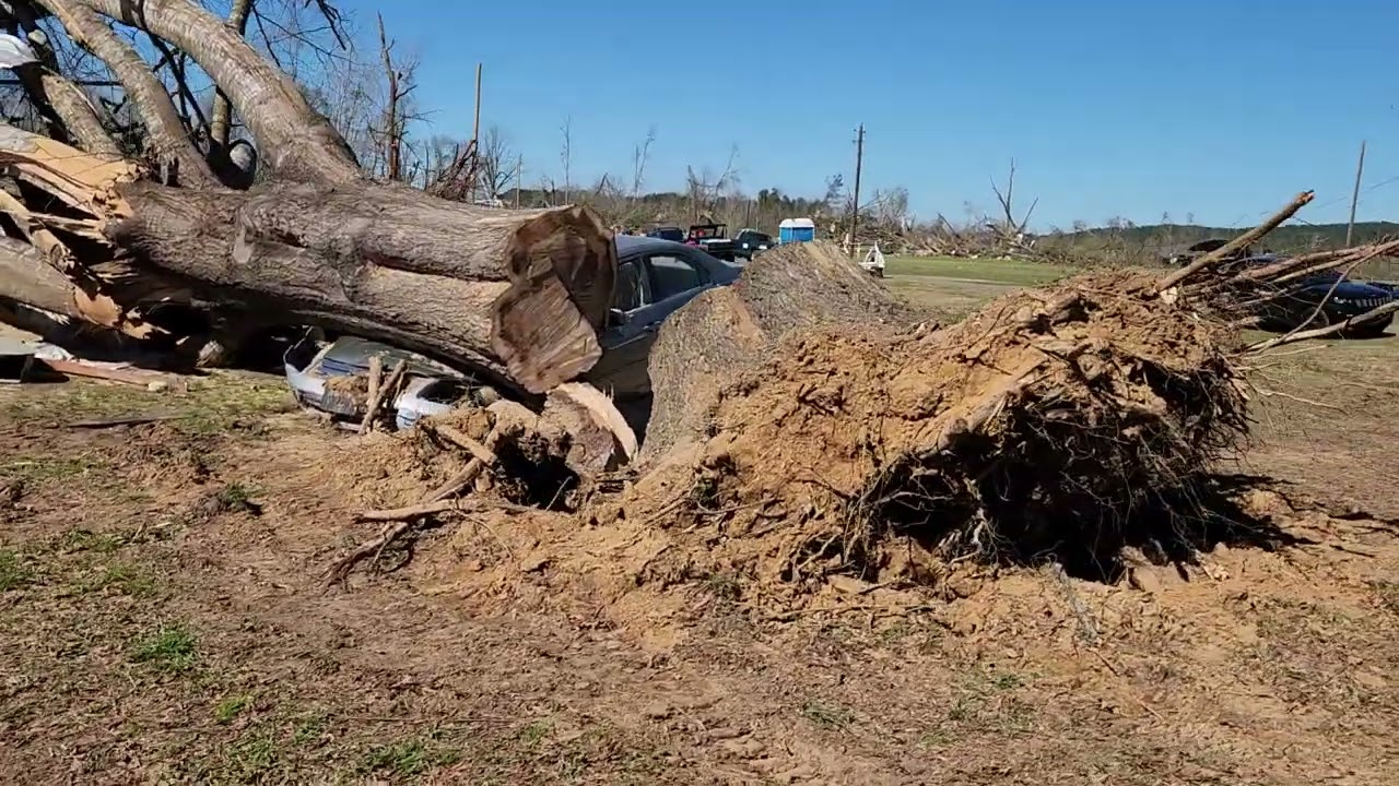 EF3 hits Plantersville, Alabama during outbreak