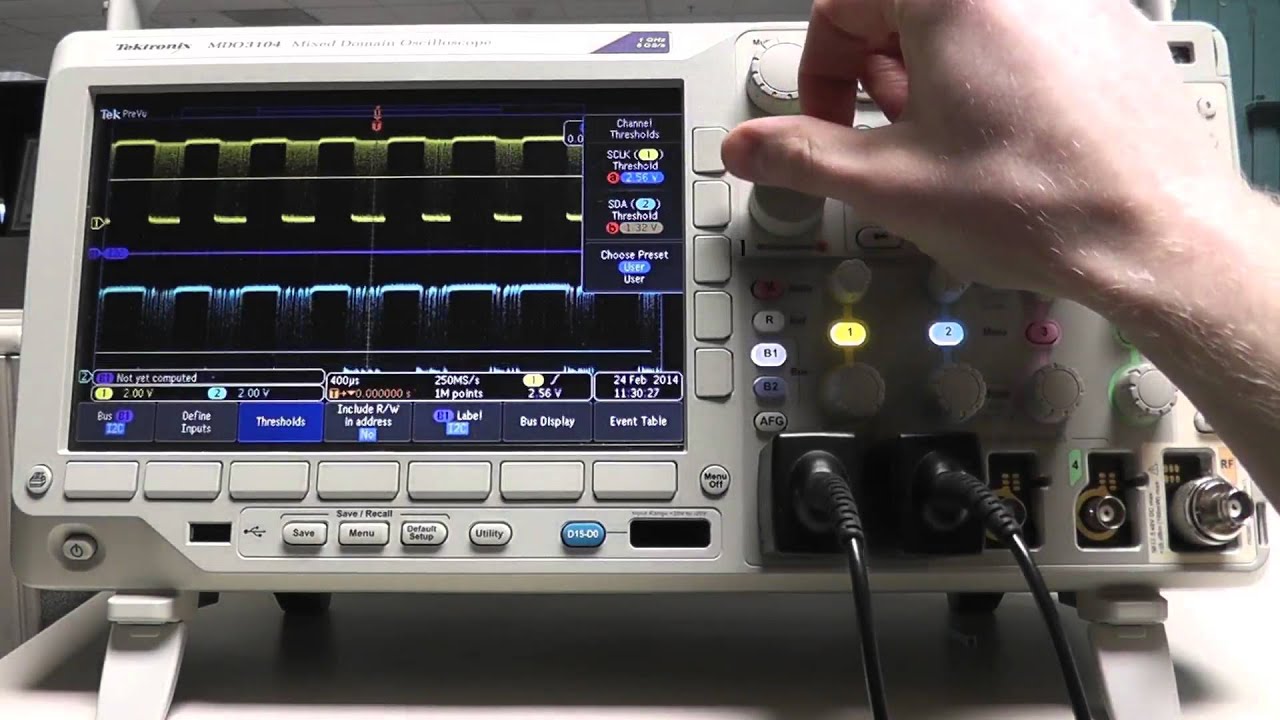 How do I use the serial decoder function on the MDO3000?