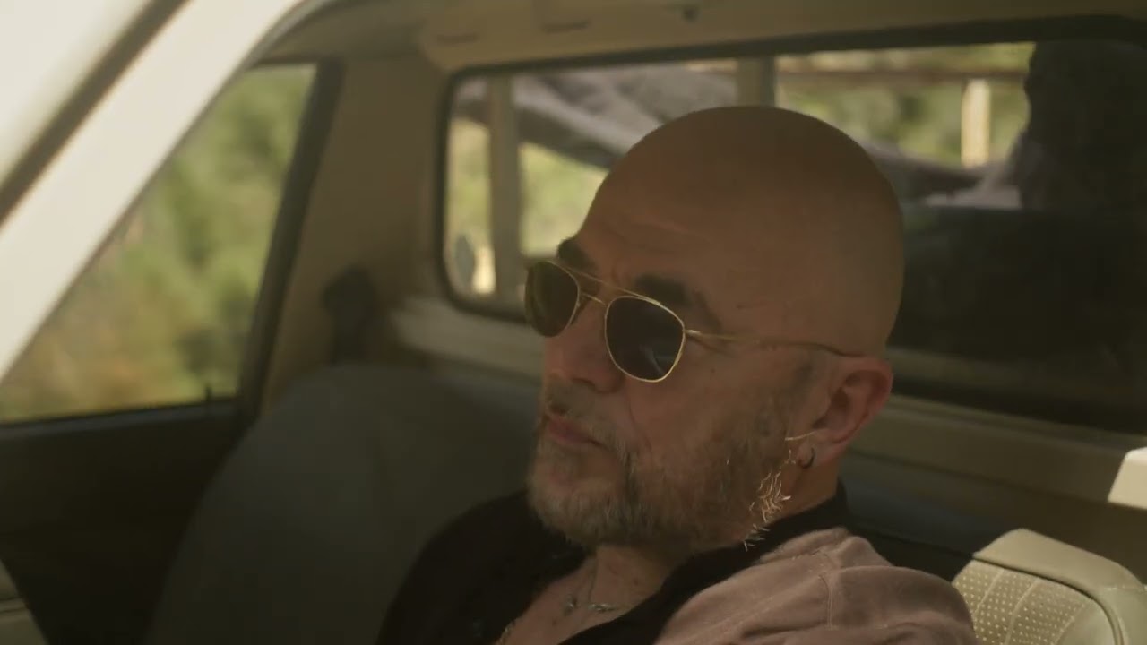 Pascal Obispo - Notre Dame et la France  (Clip Officiel)