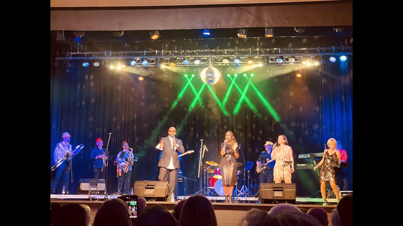 OTTAWAN LIVE! Music Show Starring Esther