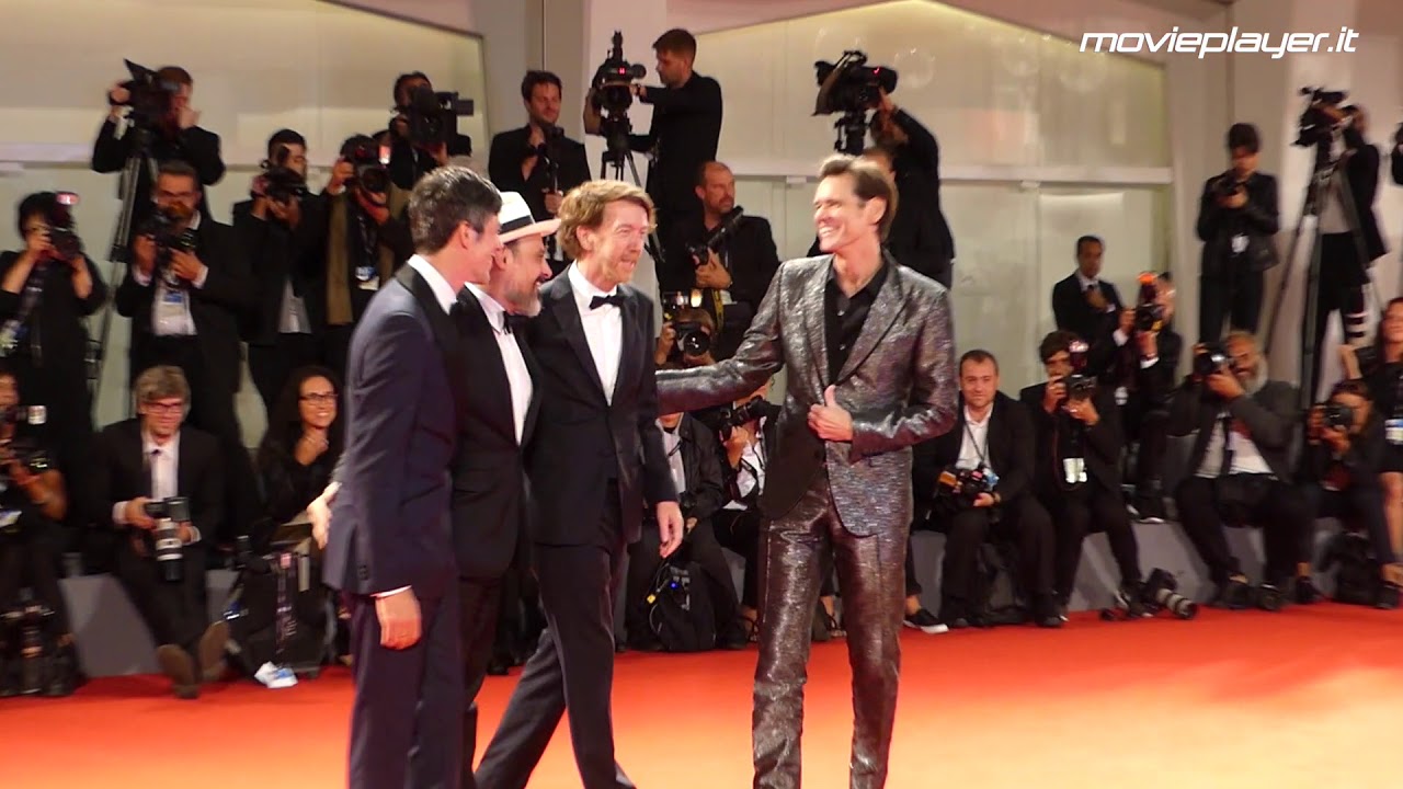 Venezia 2017: Jim Carrey sul red carpet