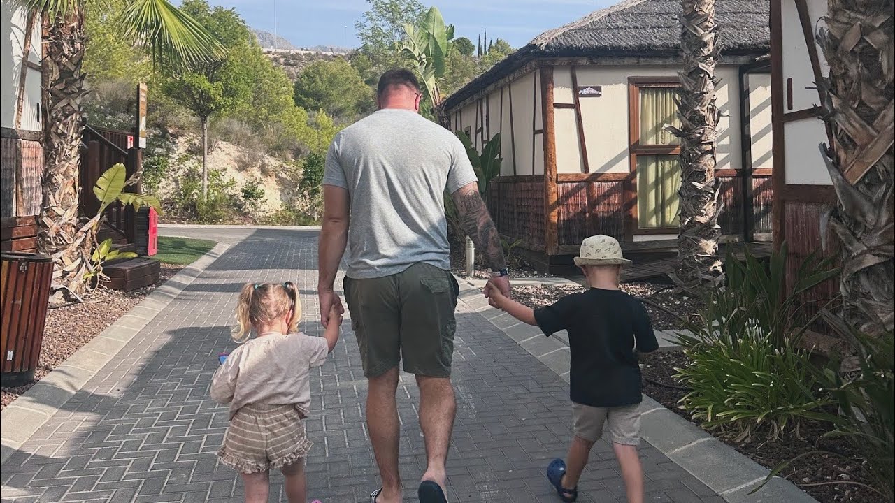 Family Holiday Magic Magic Natura Animal Waterpark & Polynesian Lodge Resort, Benidorm, Costa Blanca