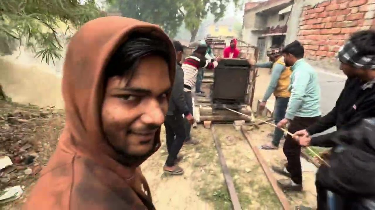 #Abhi #Bada# wala#generator #unloading #Carnival#