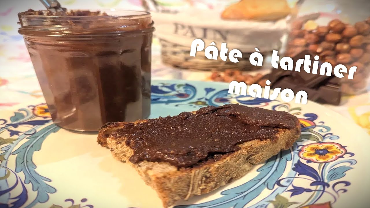 Comment faire une pâte à tartiner maison saine et gourmande (4 ingrédients seulement !) 🍫🌰