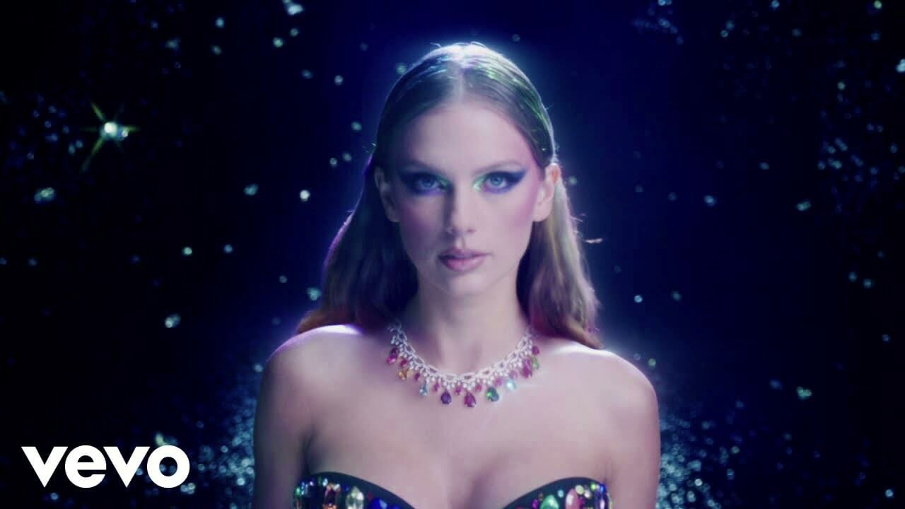 Taylor swift - Vote With The Bass ( official music video)