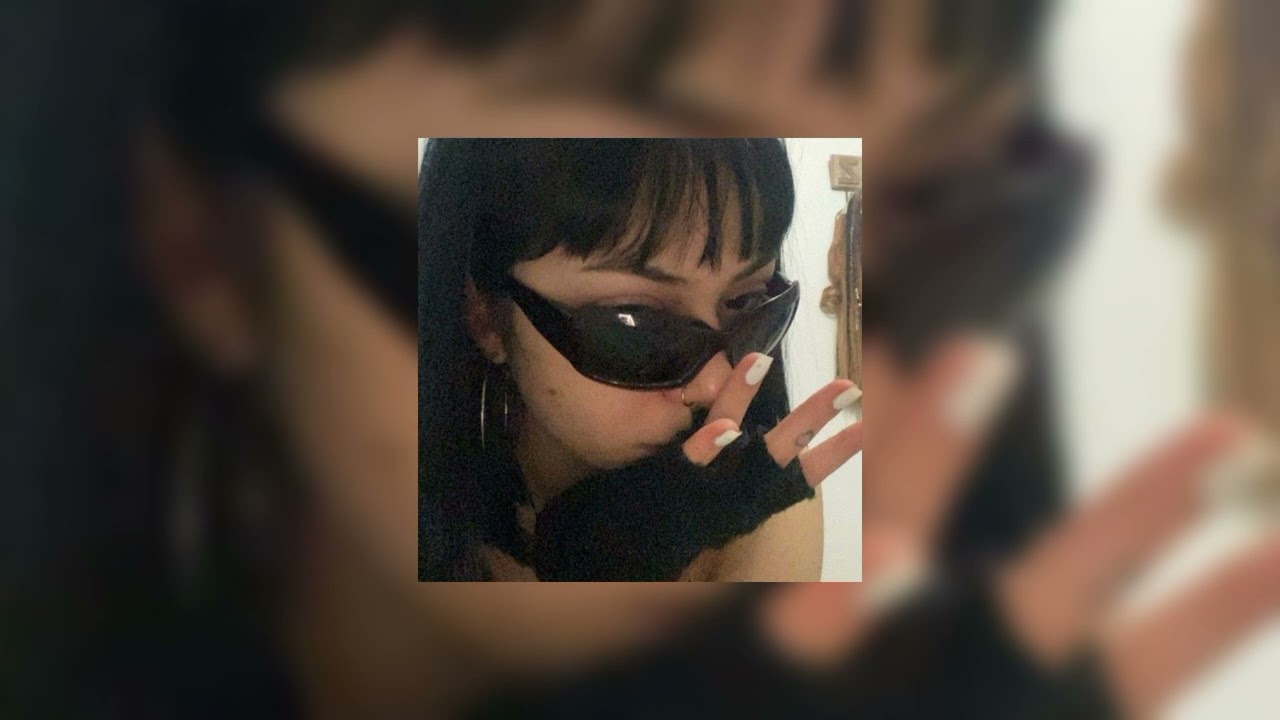 S&M - Rihanna (Sped Up)