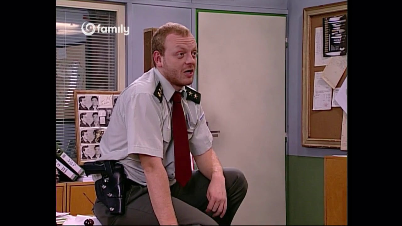 Bežná prenasleduje Húrku (PROFESIONÁLI)
