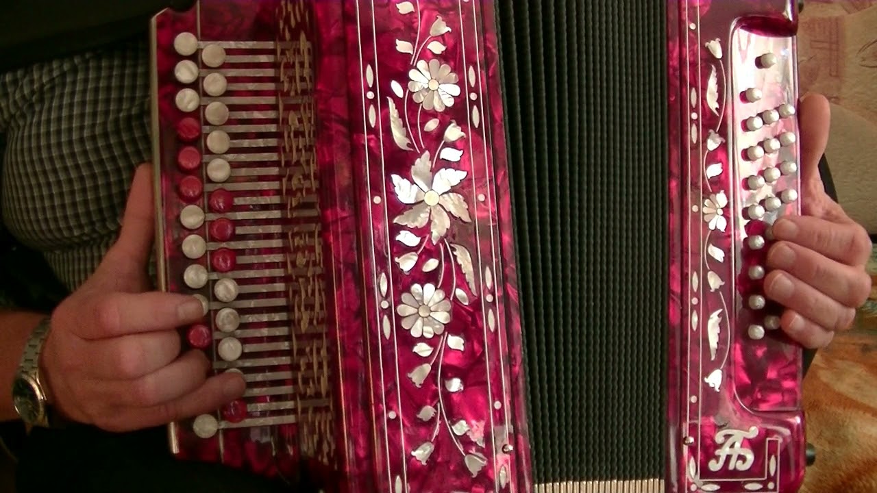 Аккорды на правой клавиатуре гармони.