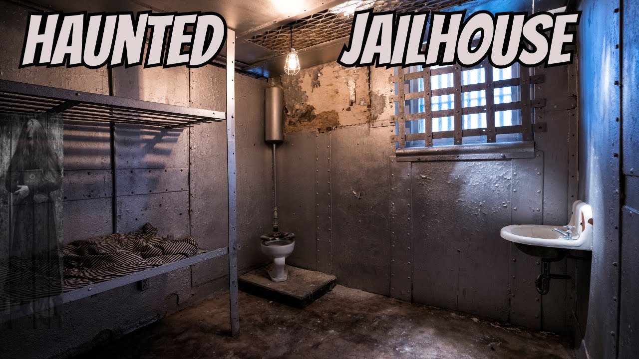 Globe, AZ: Century Old Jail & Courthouse