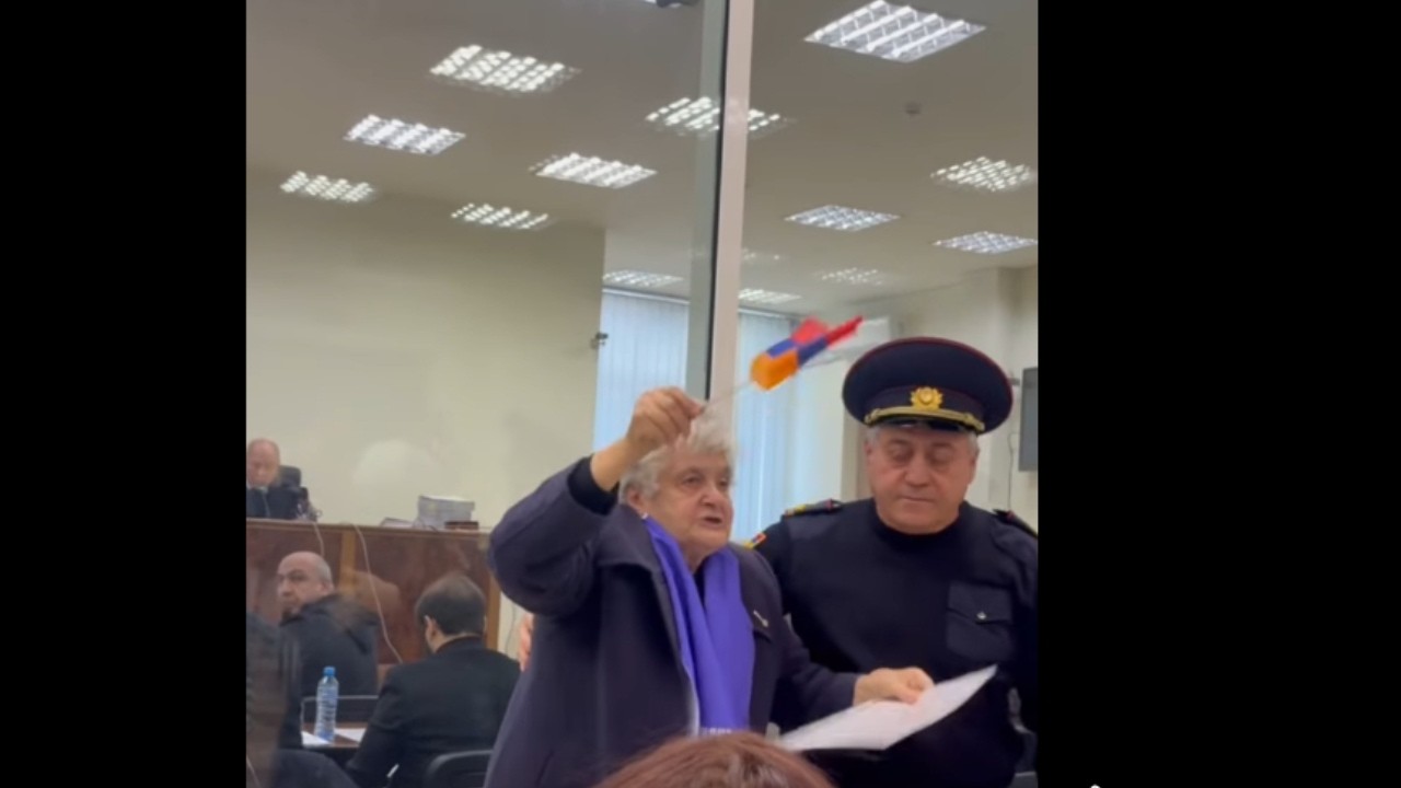 Դատարանում իրավիճակը լարվեց․«Իմ որդին չի նահանջել, ես էլ չեմ նահանջելու».հերոսի մայր Լիդա Առուշանյան