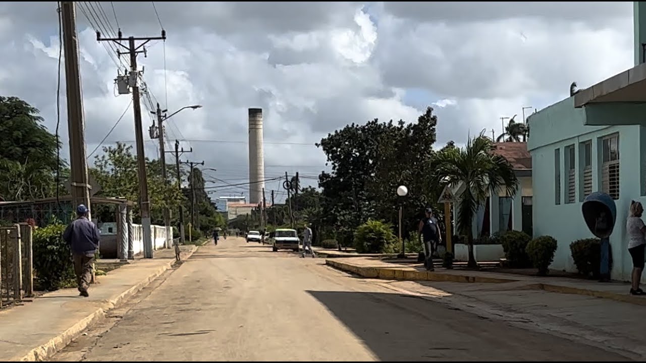 Violeta (Primero de Enero) 2022-4K  Mi pueblo querido !