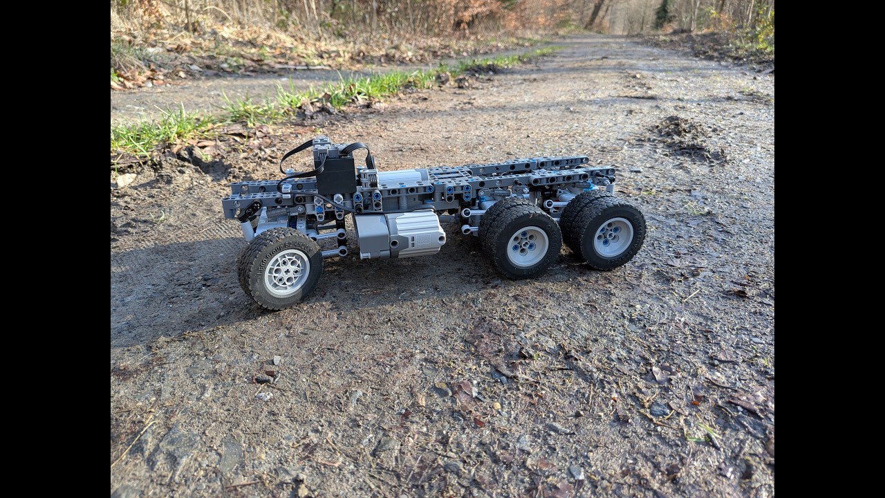 Lego MOC 251710 Three-axle 6x4 truck Chassis