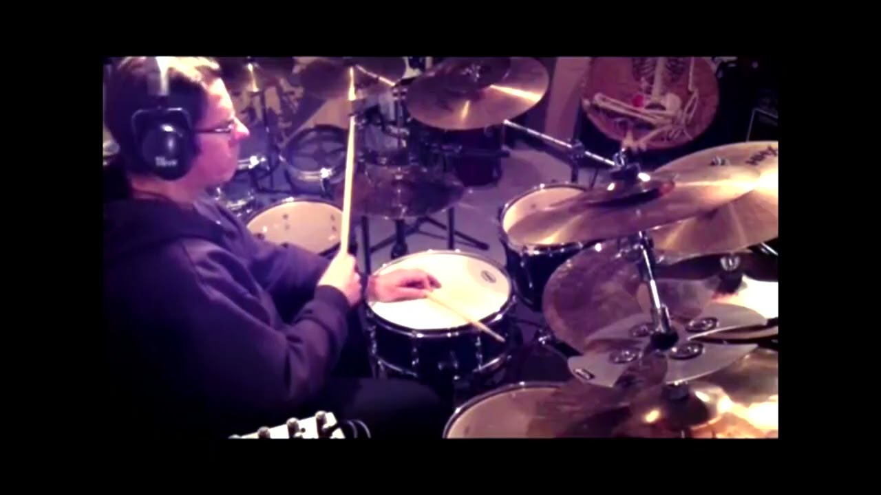 Glen Thomas Drumming - Its A Long Way To Roam by Marty Siltanen