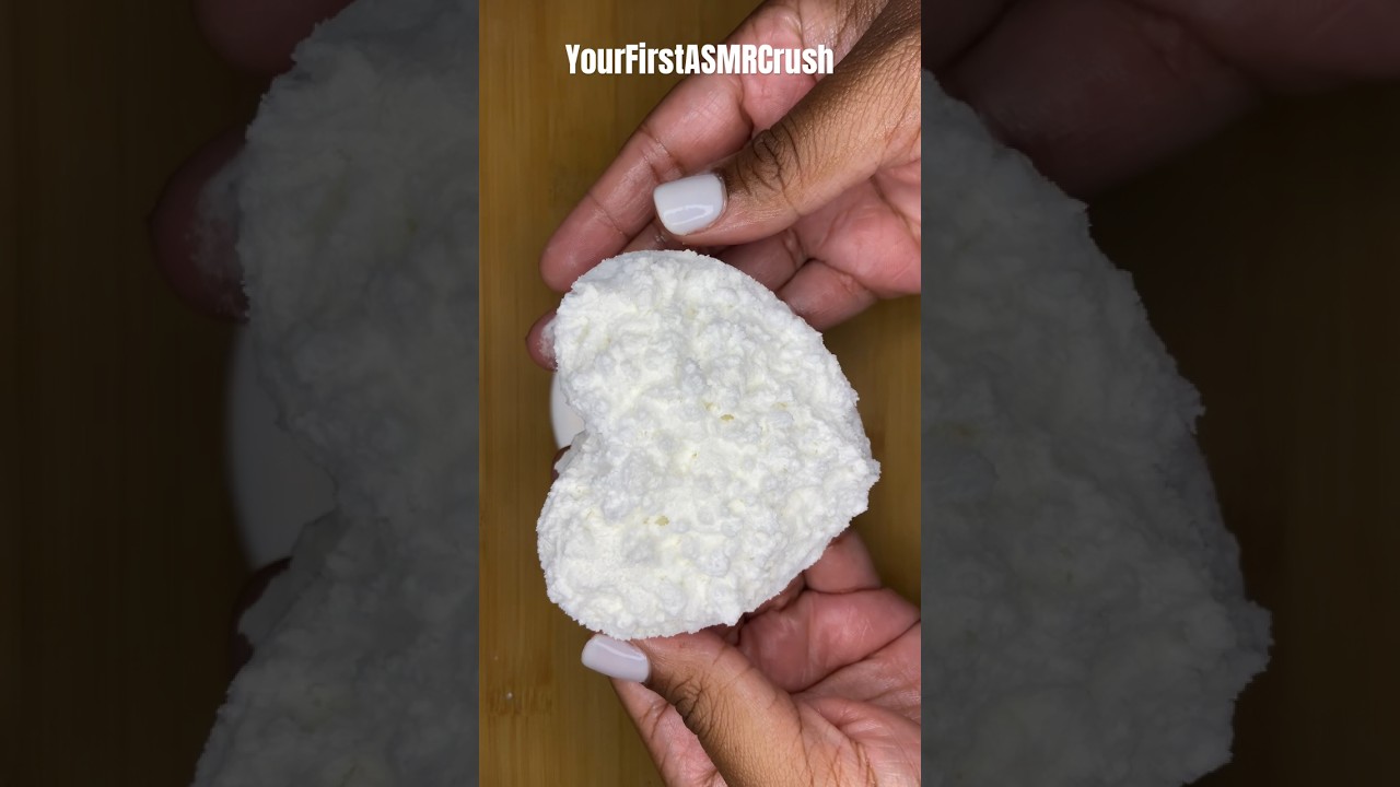 CORNSTARCH SNOWY HEART (SQUEAKY) | BAKING SODA CRUMBLE | #ASMR