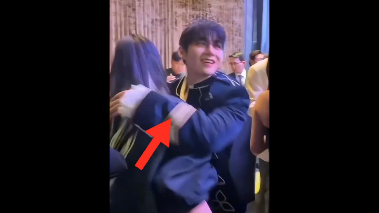 why taehyung hugged her 😭🔥 #bts #btsv #shorts