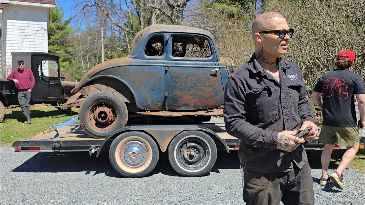 1934 Ford coupe + sedan barnfind… our best or worst purchase ever? 🫠