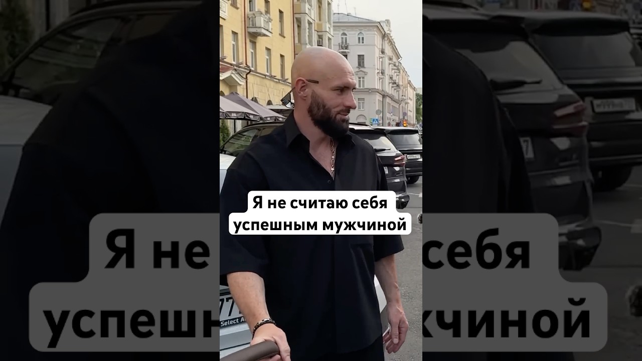 Поймал скромного, харизматичного и чертовски интересного предпринимателя. Скоро полный выпуск.