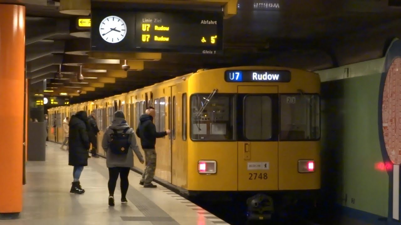 U-Bahn Berlin | Züge auf der U7 + Mitfahrt im F-Zug [HD]