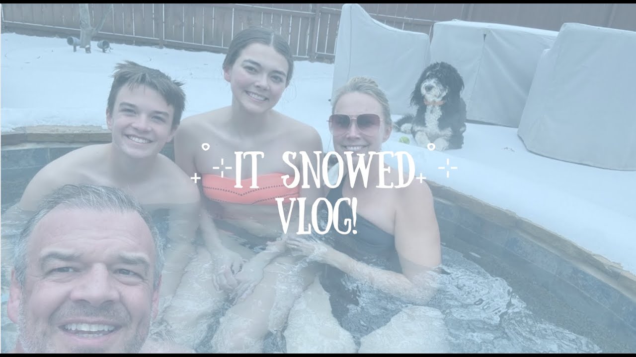 ₊˚⊹It snowed₊˚⊹