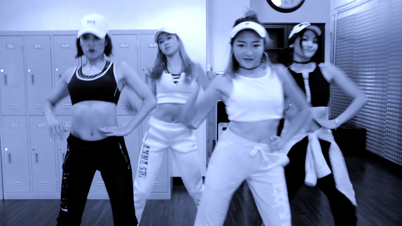 BINGO - Booty Dance