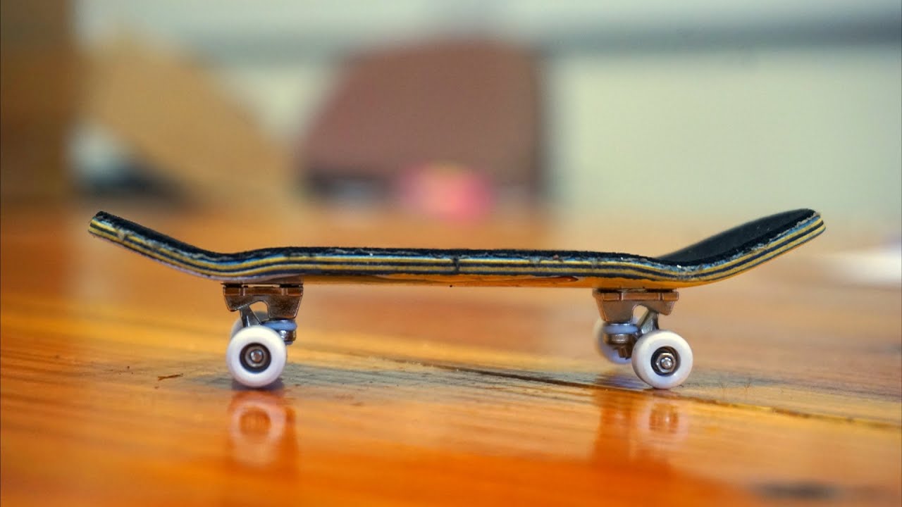 Mes débuts en fingerboard (c'est trop cool ptn)